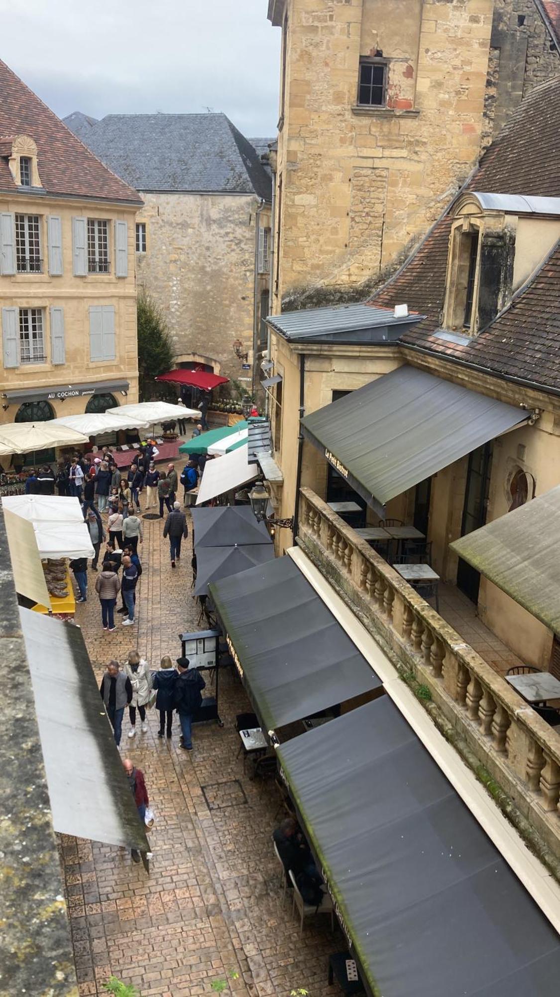 Au Coeur Du Centre Historique De Sarlat Apartment Екстериор снимка