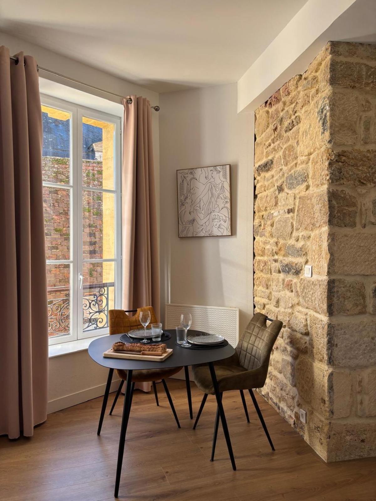 Au Coeur Du Centre Historique De Sarlat Apartment Екстериор снимка