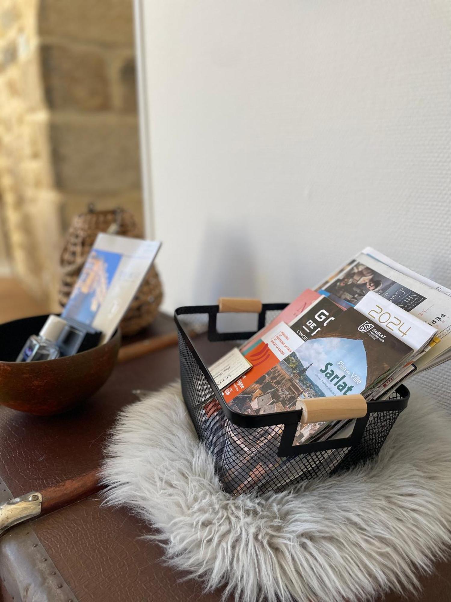 Au Coeur Du Centre Historique De Sarlat Apartment Екстериор снимка
